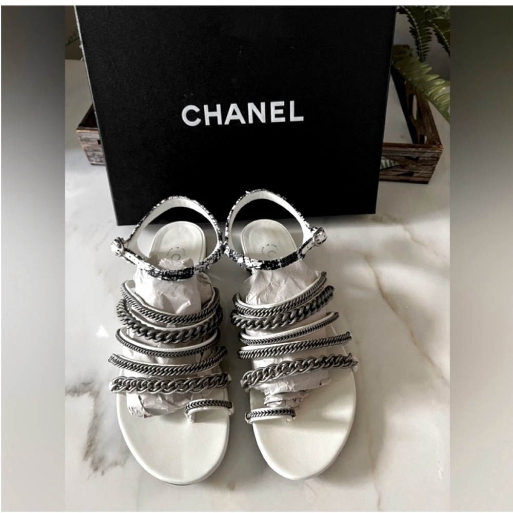 CHANEL Tweed Chains Strappy
Flat Sandals
